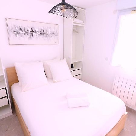 La Cosy House Apartment Courcouronnes Bagian luar foto